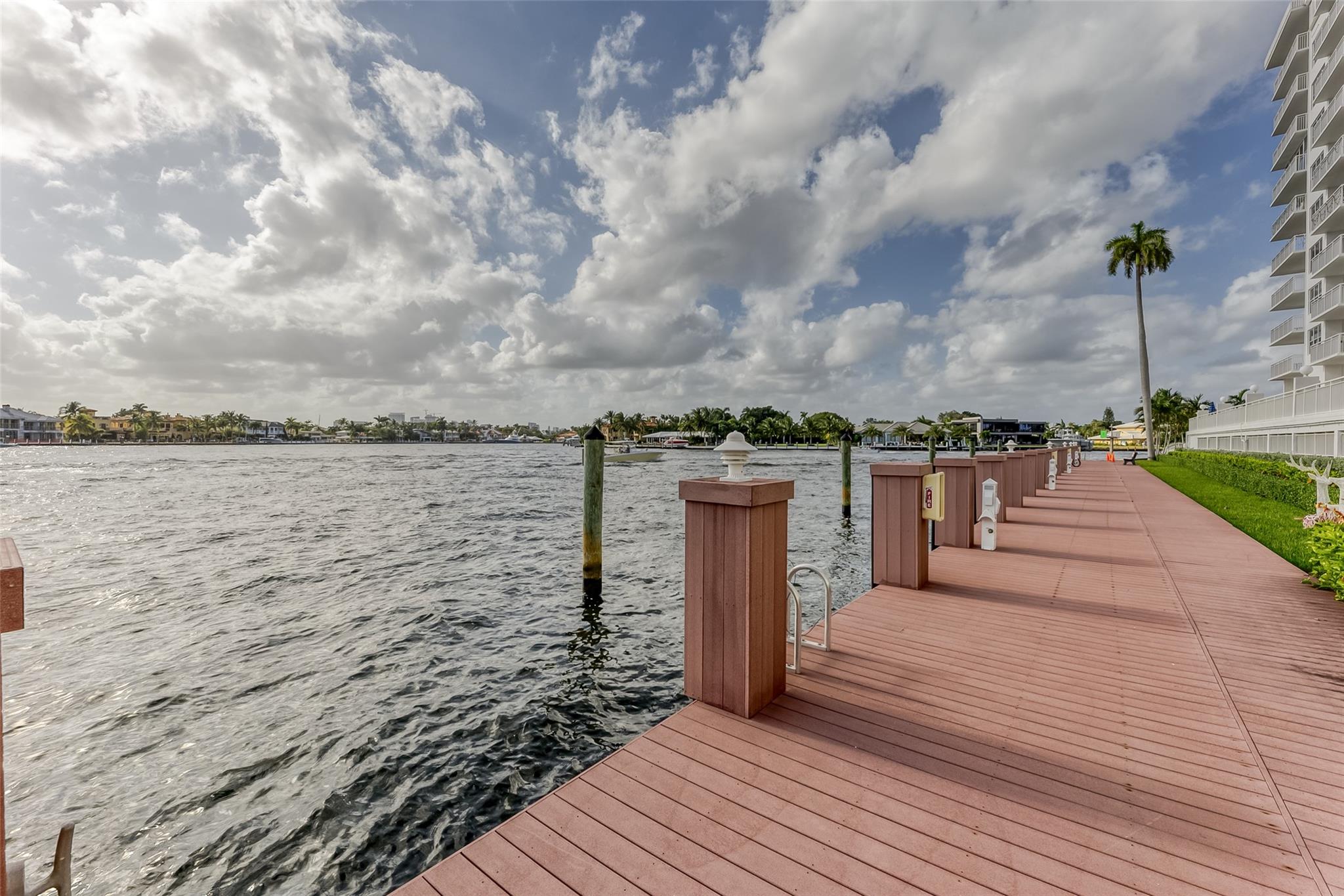 Bayshore Towers - Residential