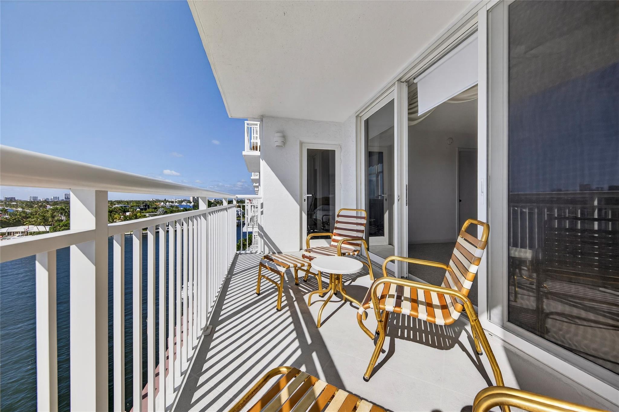 Bayshore Towers - Residential