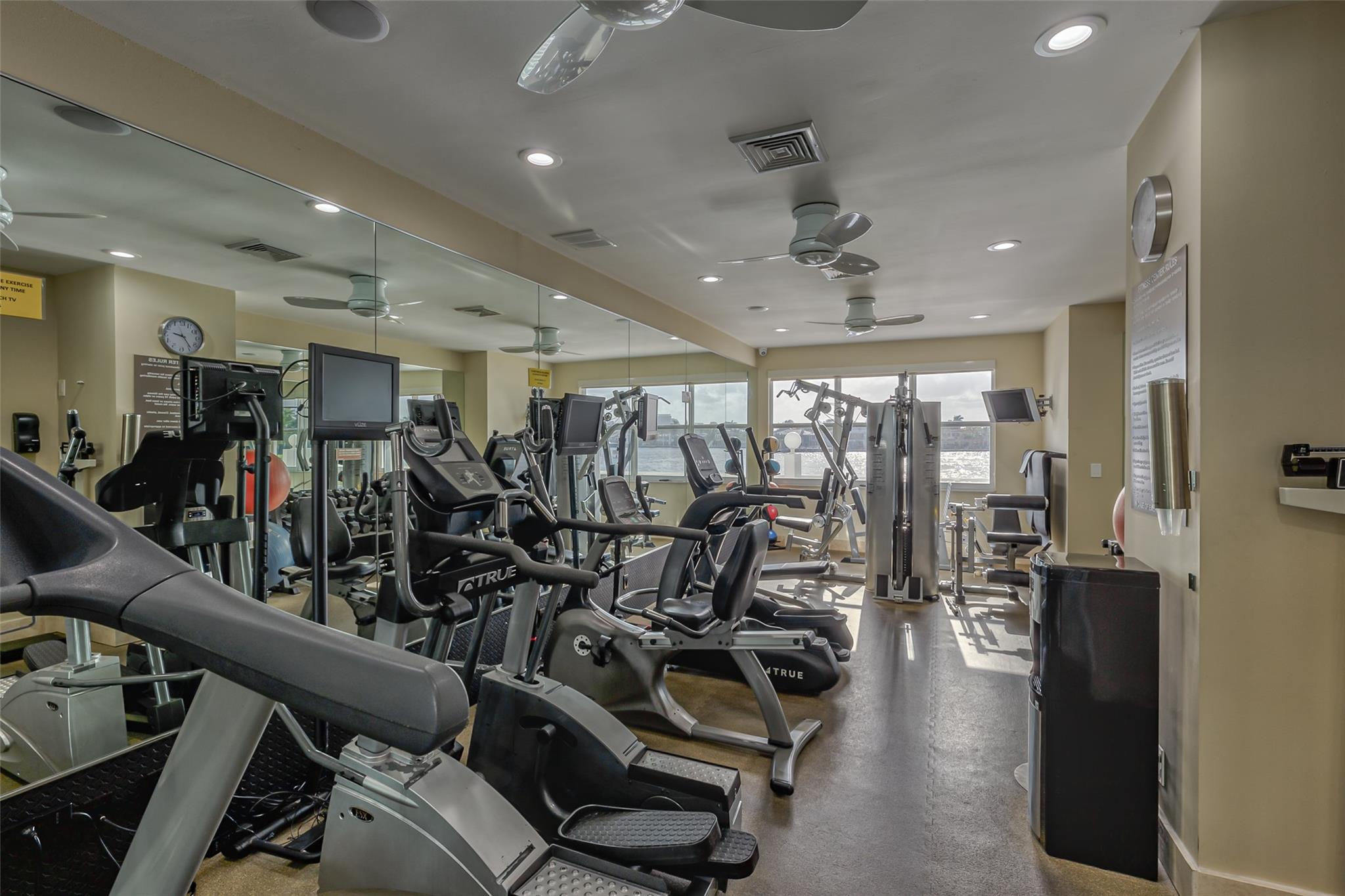 Bayshore Towers - Residential