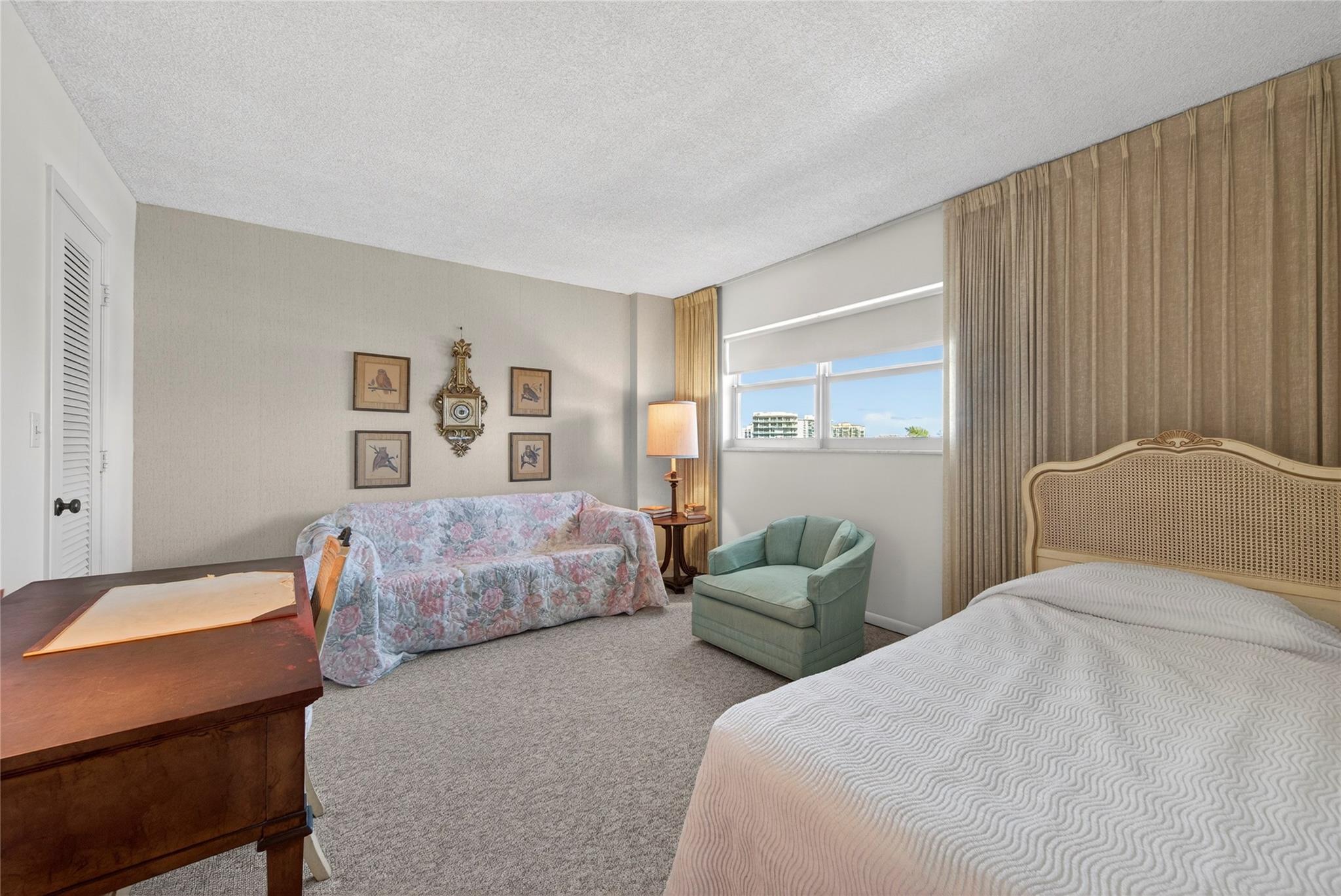 Bayshore Towers - Residential