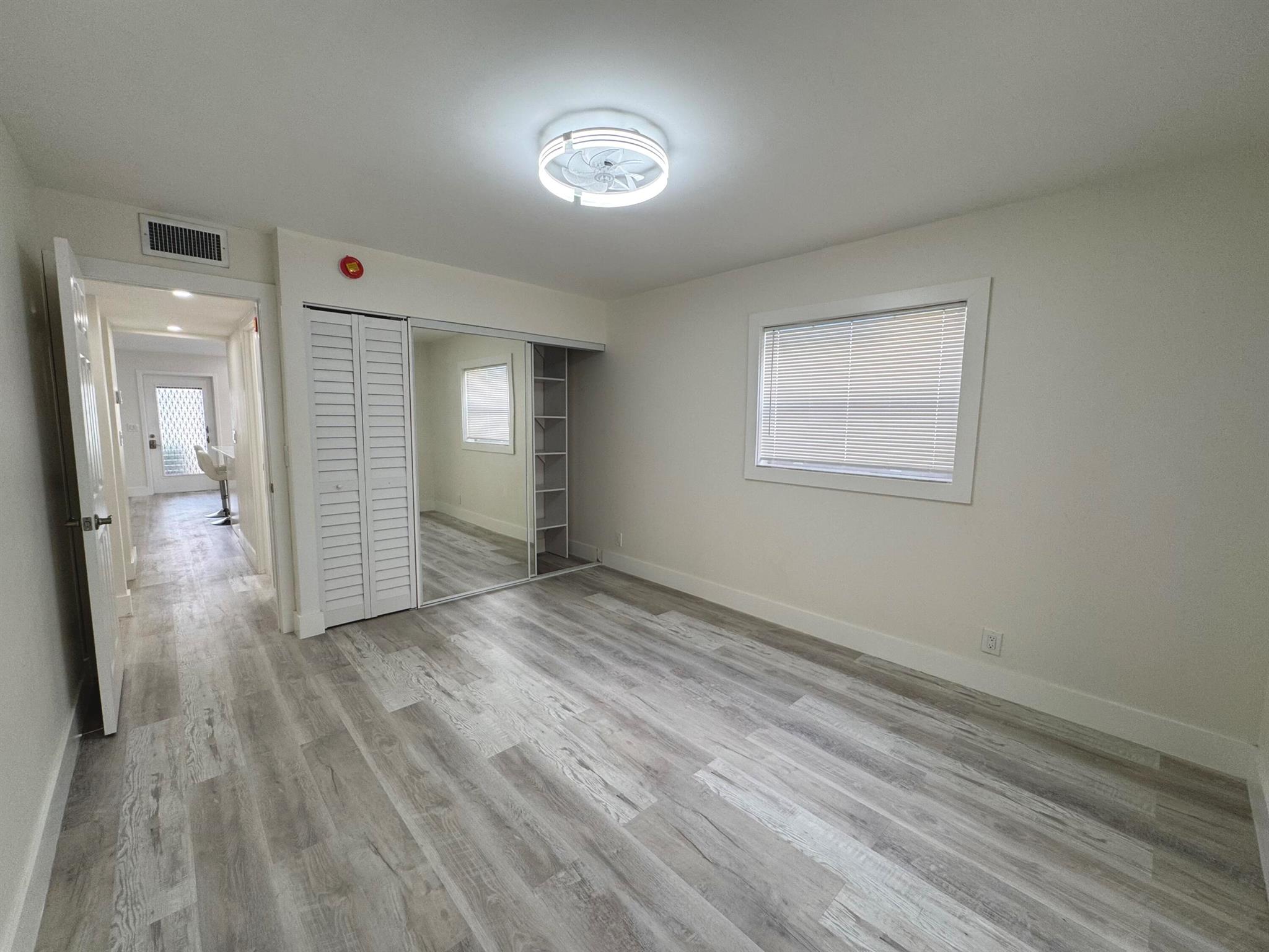 KINGS POINT BRITTANY COND - Residential