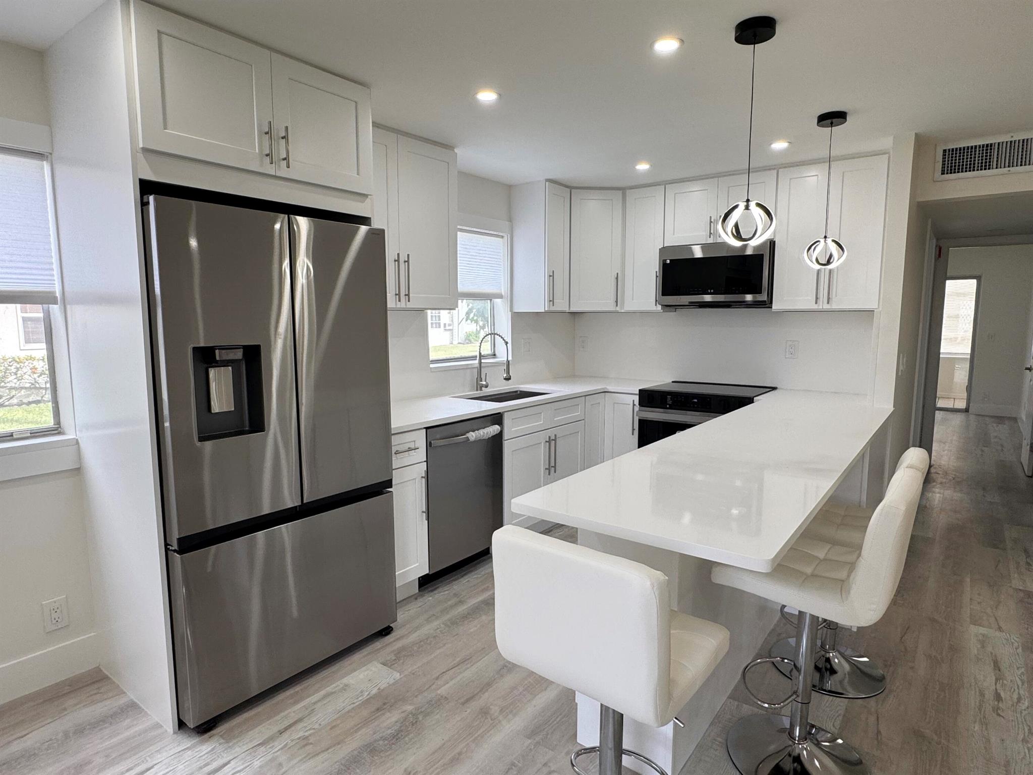 KINGS POINT BRITTANY COND - Residential