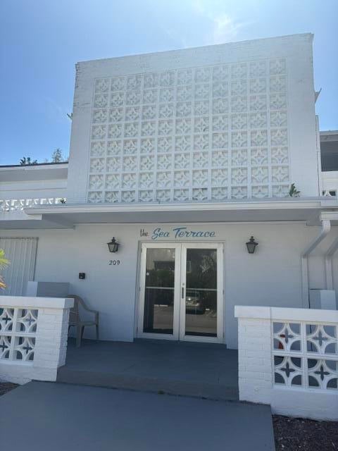 Photo of 209 SE 6th Avenue #4, Boynton Beach, FL 33435 (MLS # B26044617)