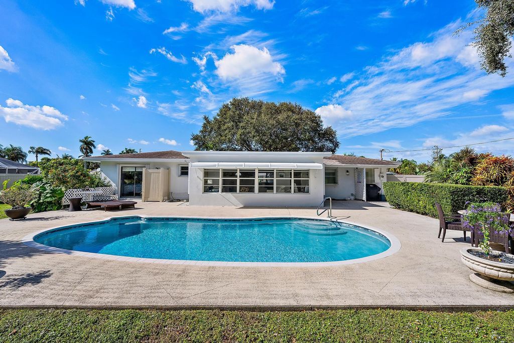 Photo of 815 2nd Court, Lake Park, FL 33403 (MLS # R11141179)