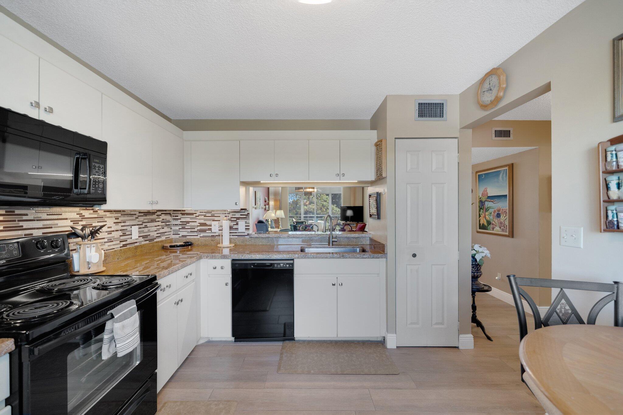HAMLET AT POINCIANA CONDO - Residential