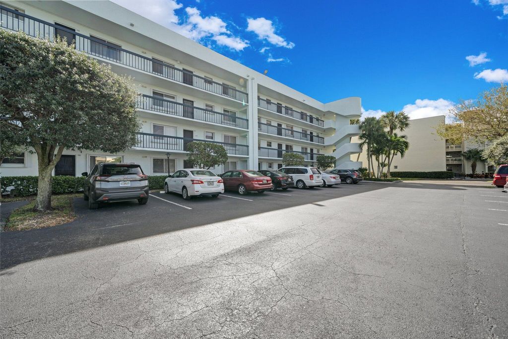 Photo of 6698 10th Avenue N #327, Lake Worth, FL 33467 (MLS # B26027599)
