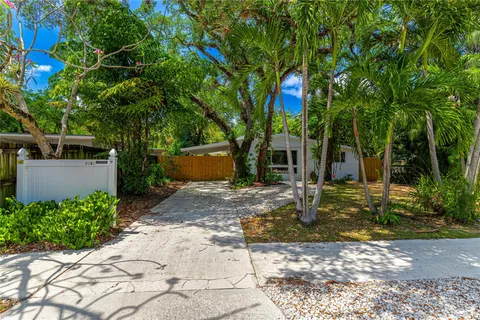 1601 SW 20th Ave, Fort Lauderdale, FL MLS: F10500156