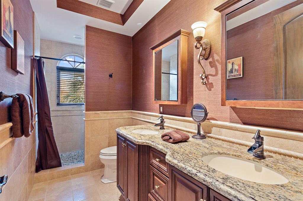 Admirals Cove - Residential