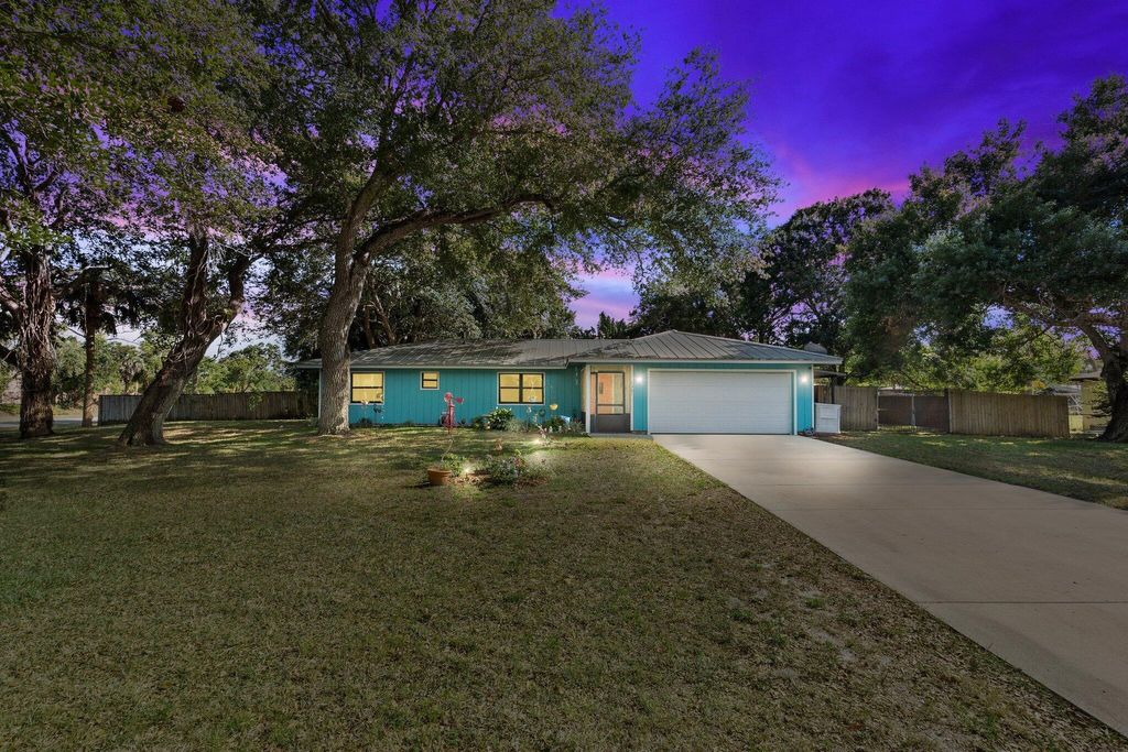 Photo of 7301 San Carlos Drive, Fort Pierce, FL 34951 (MLS # R10976931)