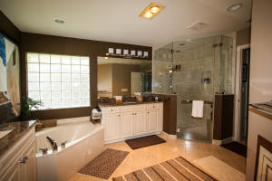 TIVOLI RESERVE - Residential