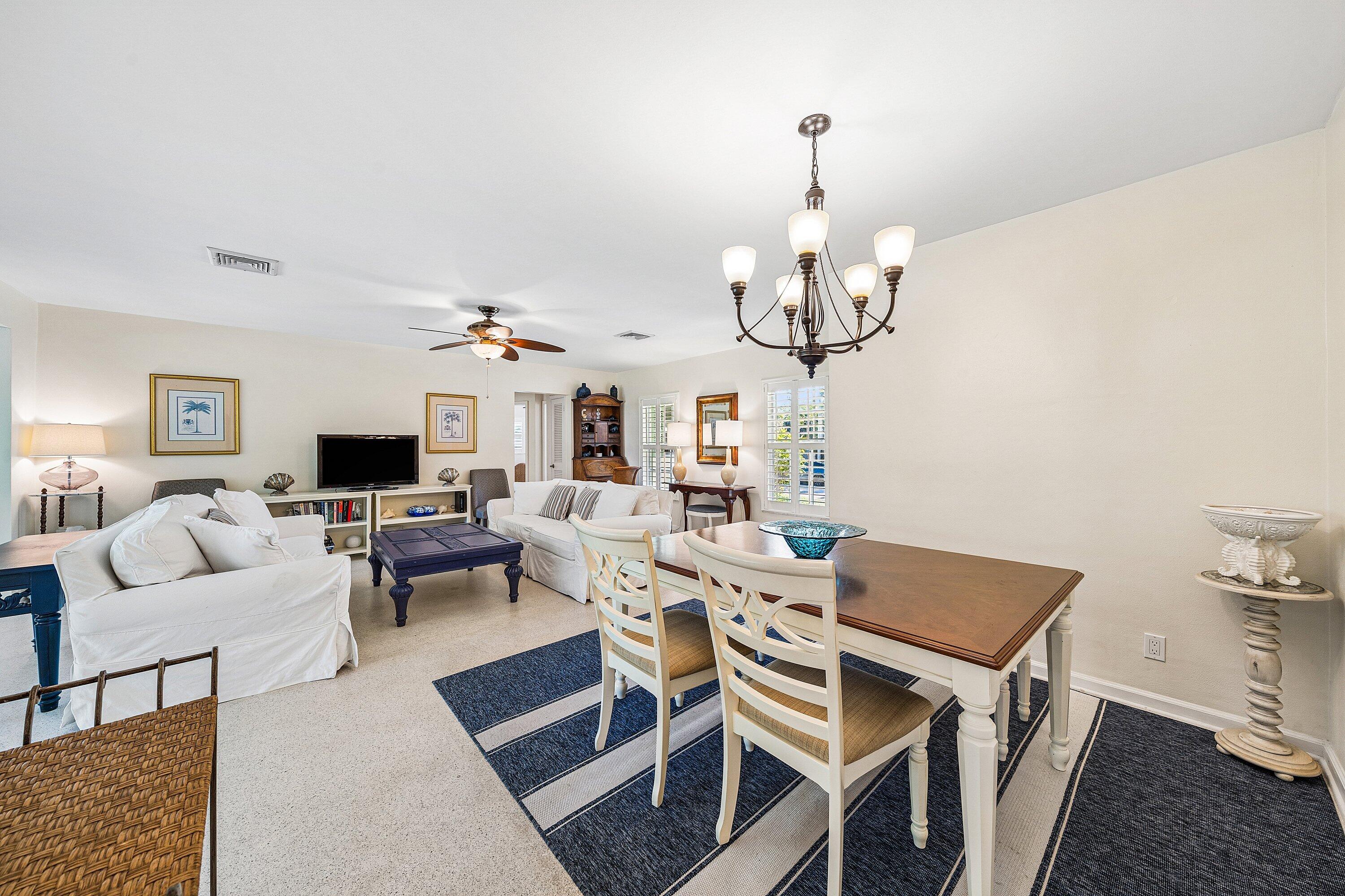 TROPICAL SHORES - Residential Lease