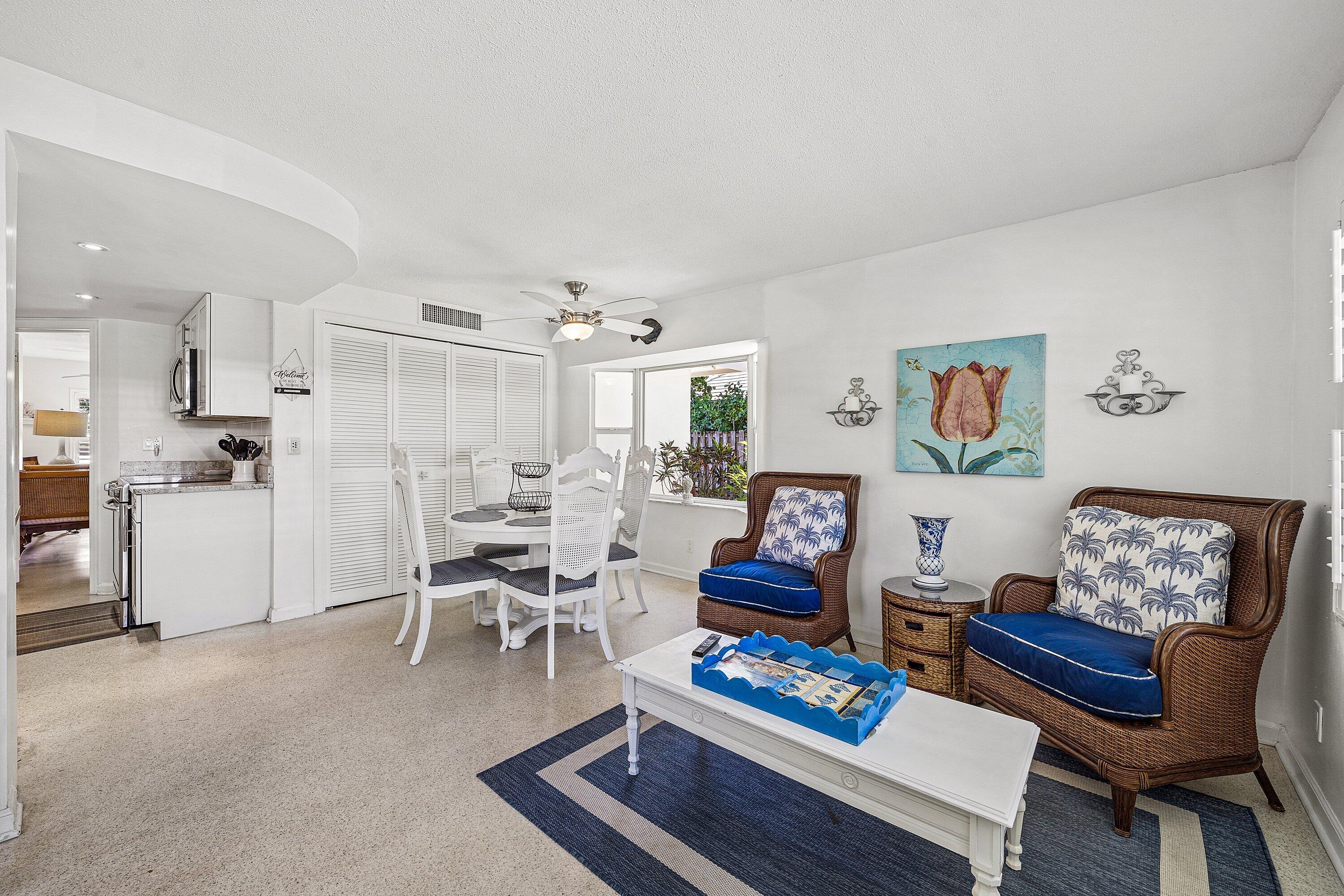 TROPICAL SHORES - Residential Lease