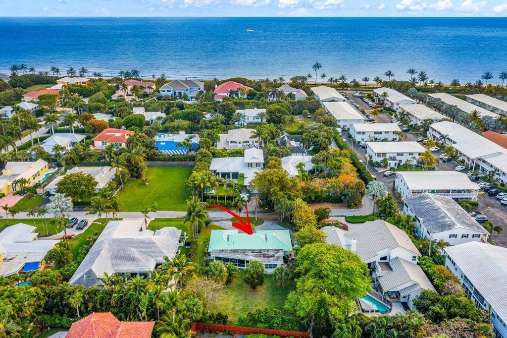 Photo of 5550 Osprey Drive, Ocean Ridge, FL 33435 (MLS # B26026515)