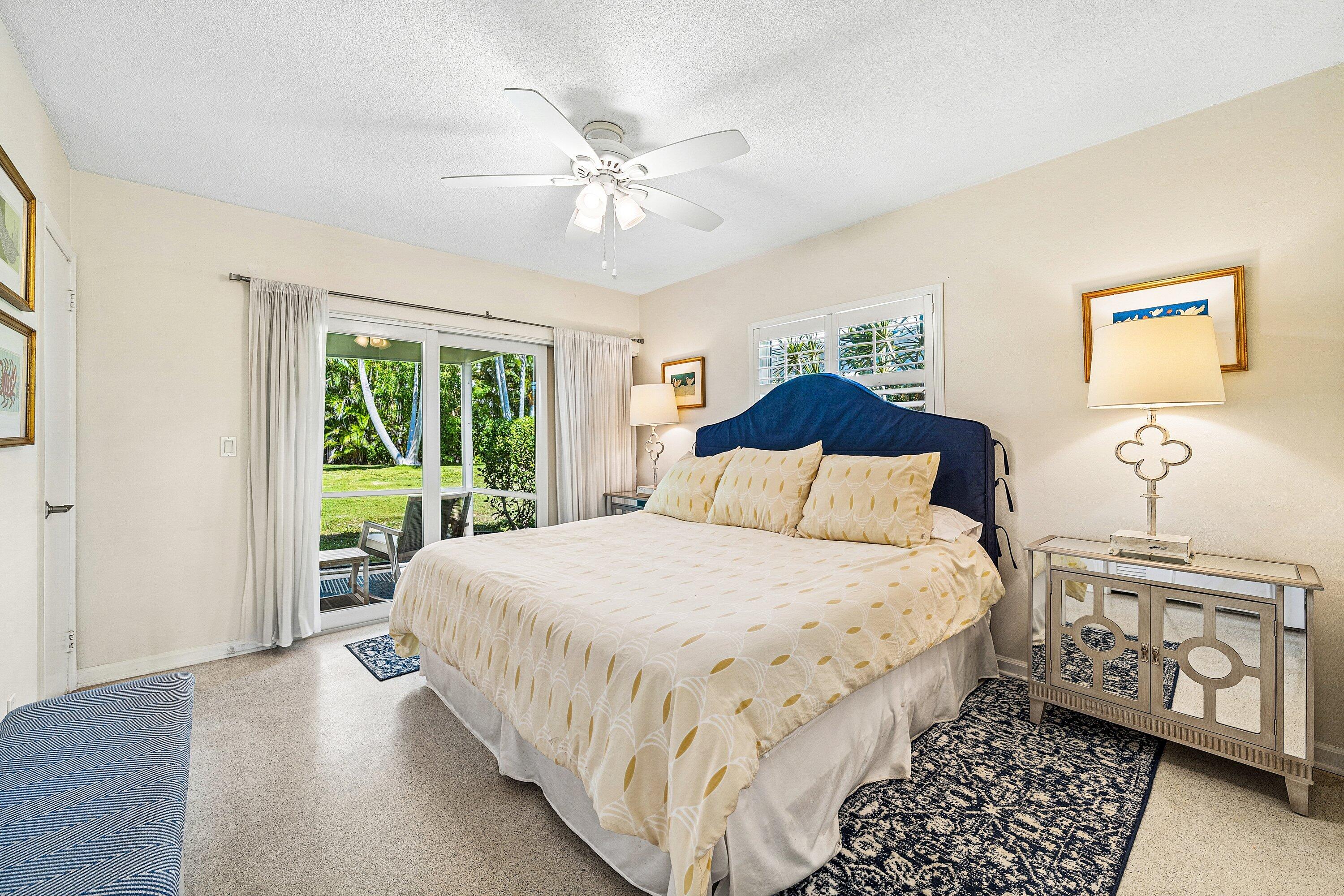TROPICAL SHORES - Residential Lease