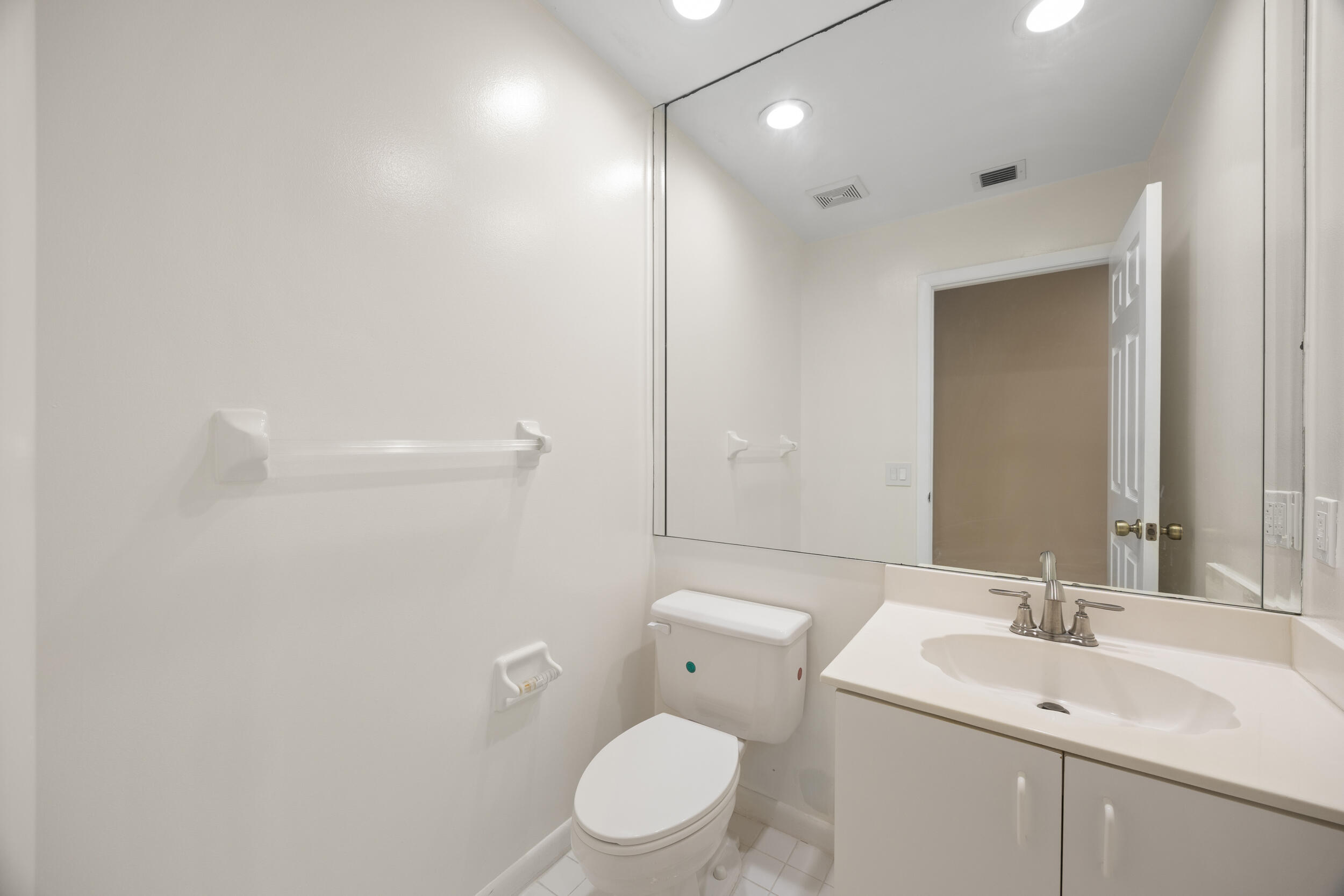 COQUINA LAKES - Residential
