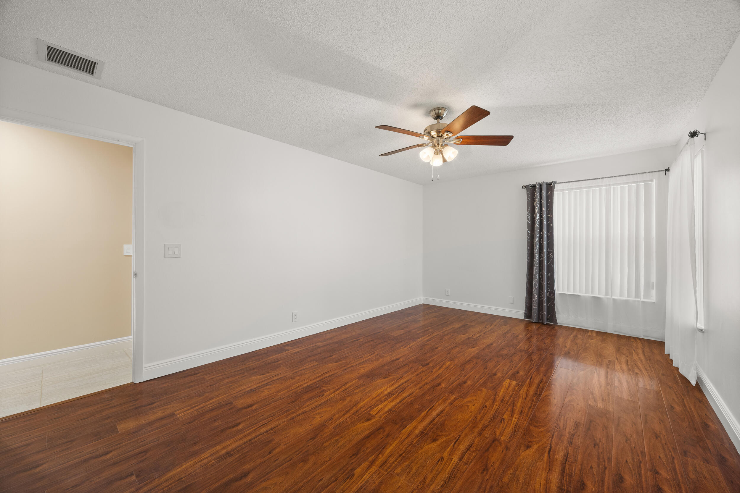 COQUINA LAKES - Residential