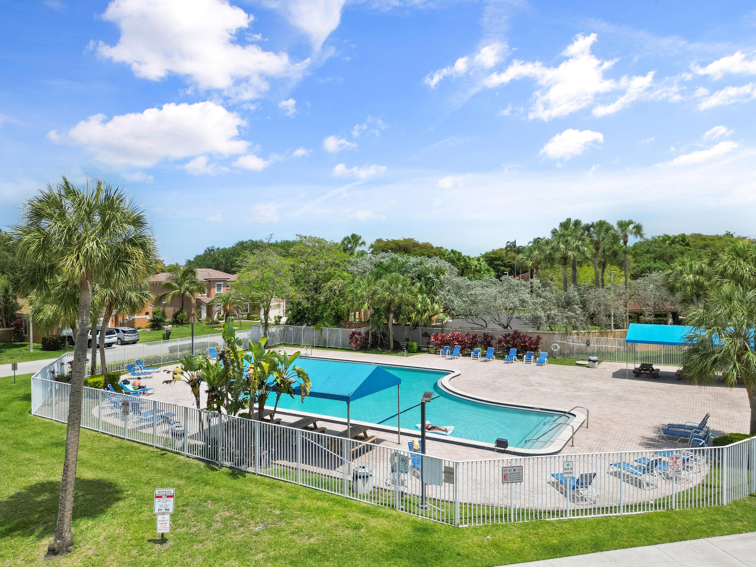 COQUINA LAKES - Residential