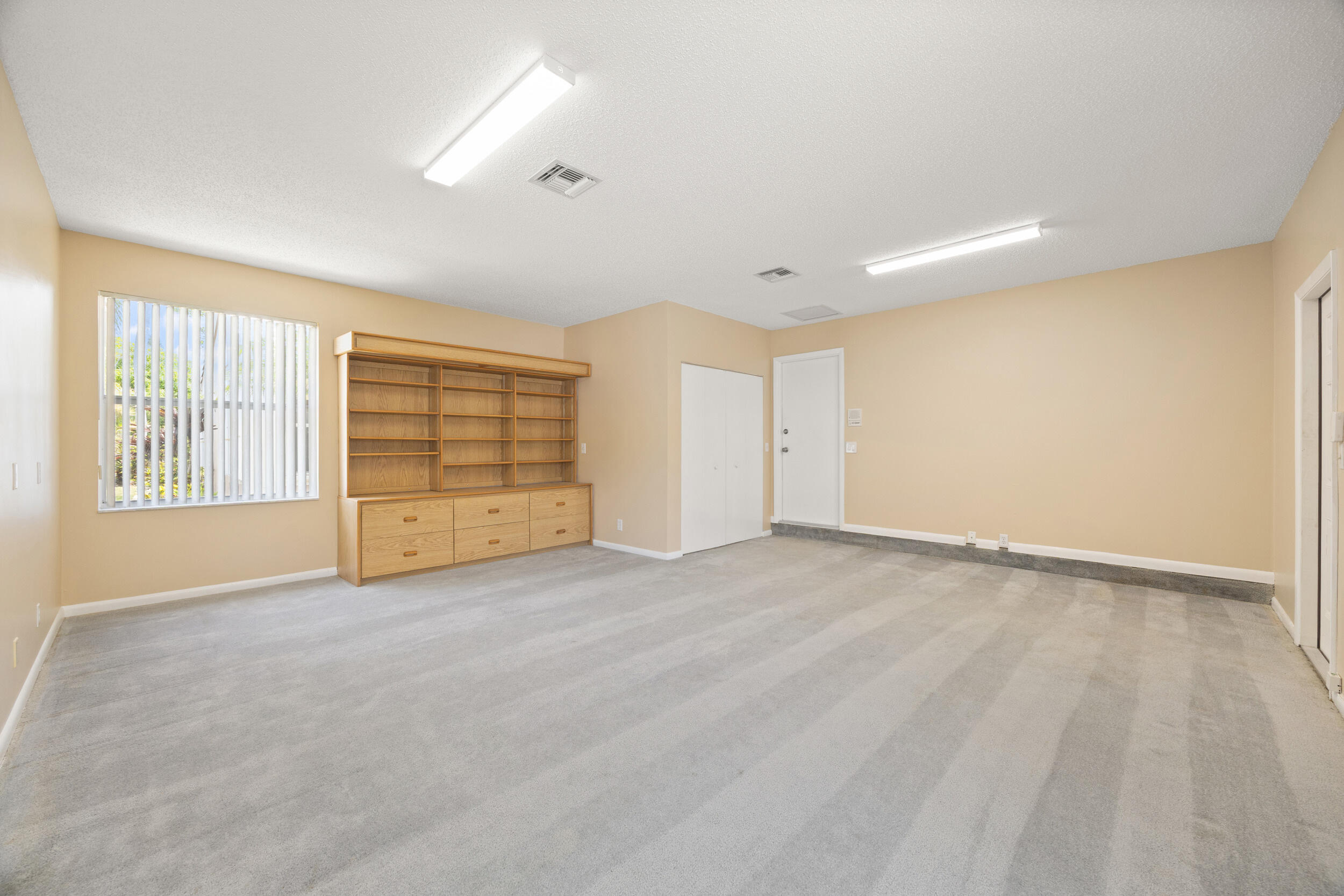 COQUINA LAKES - Residential