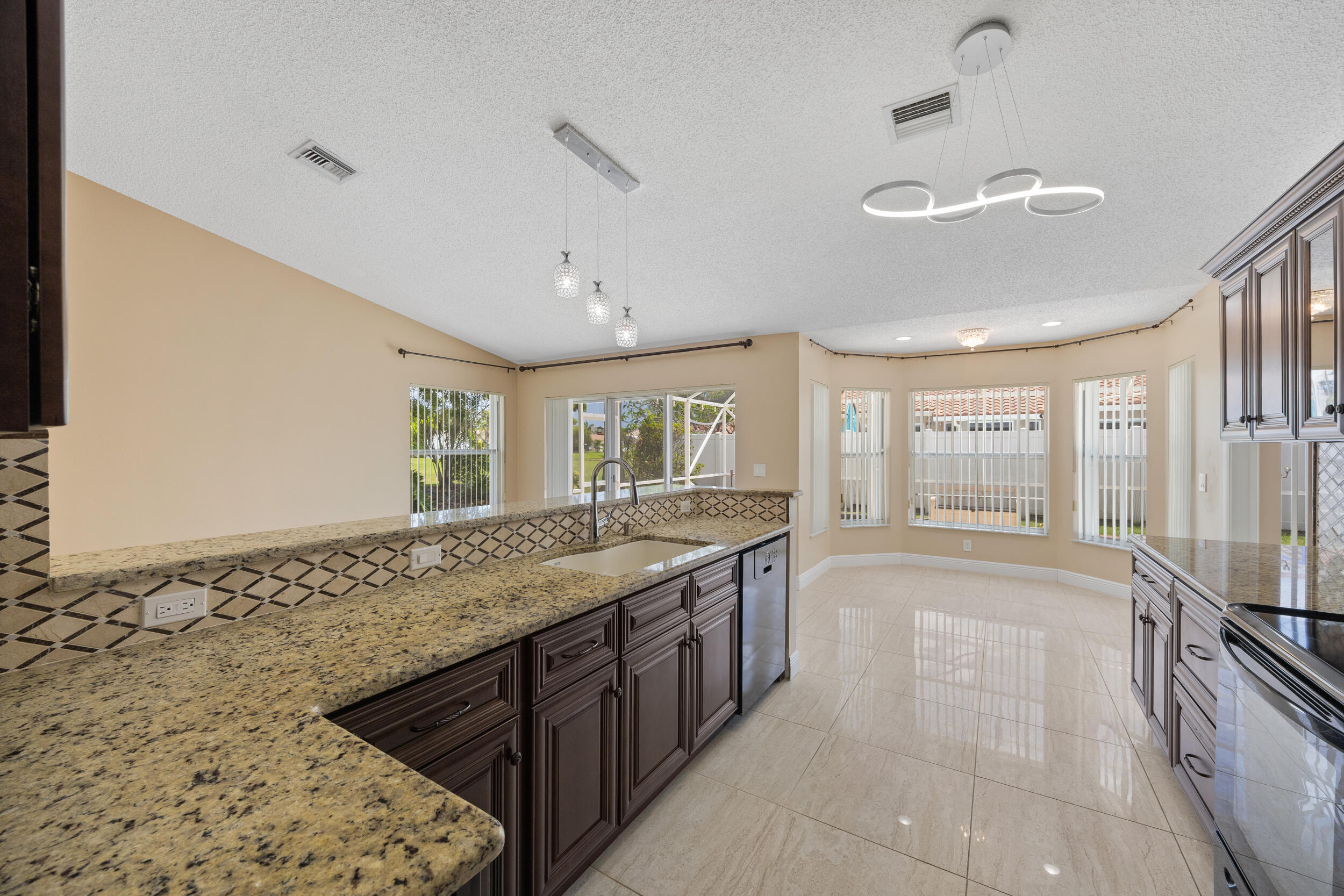 COQUINA LAKES - Residential