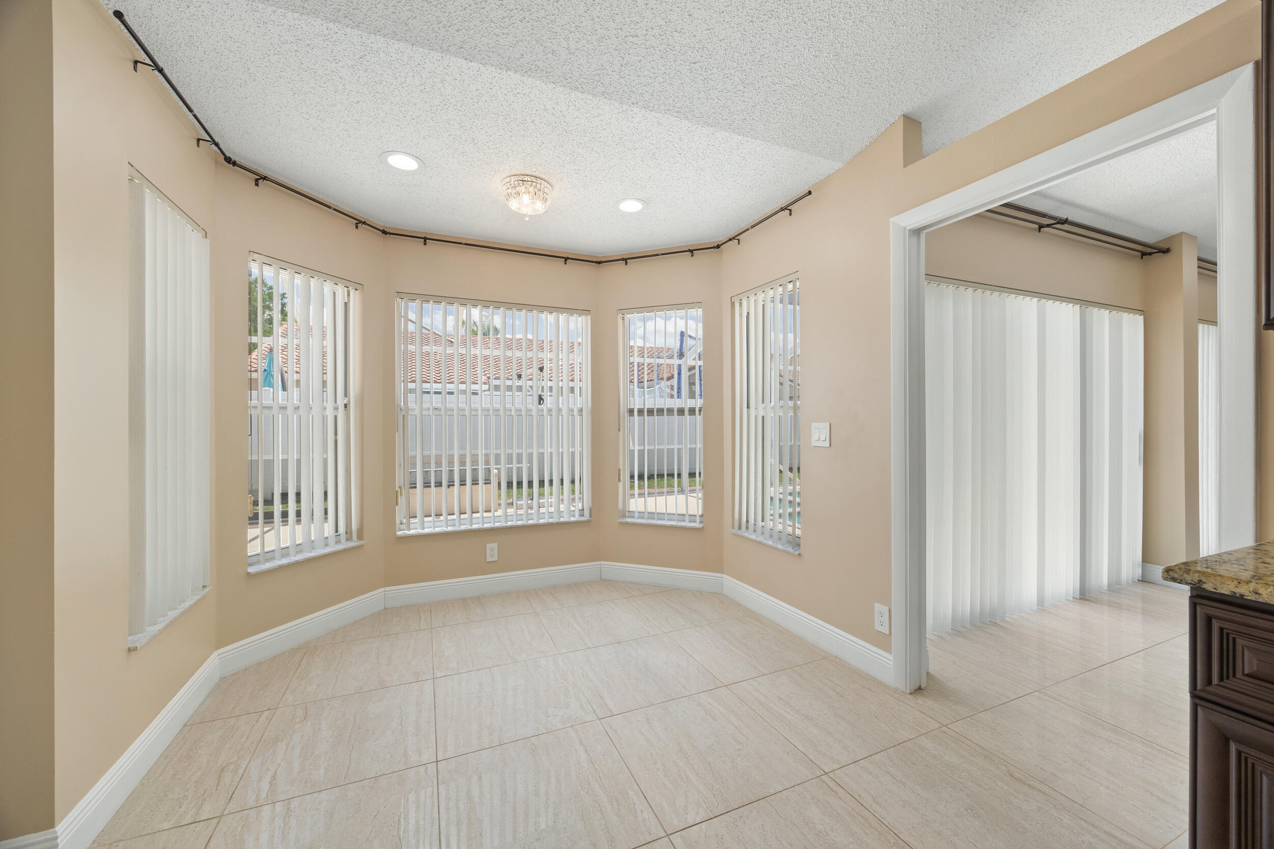 COQUINA LAKES - Residential