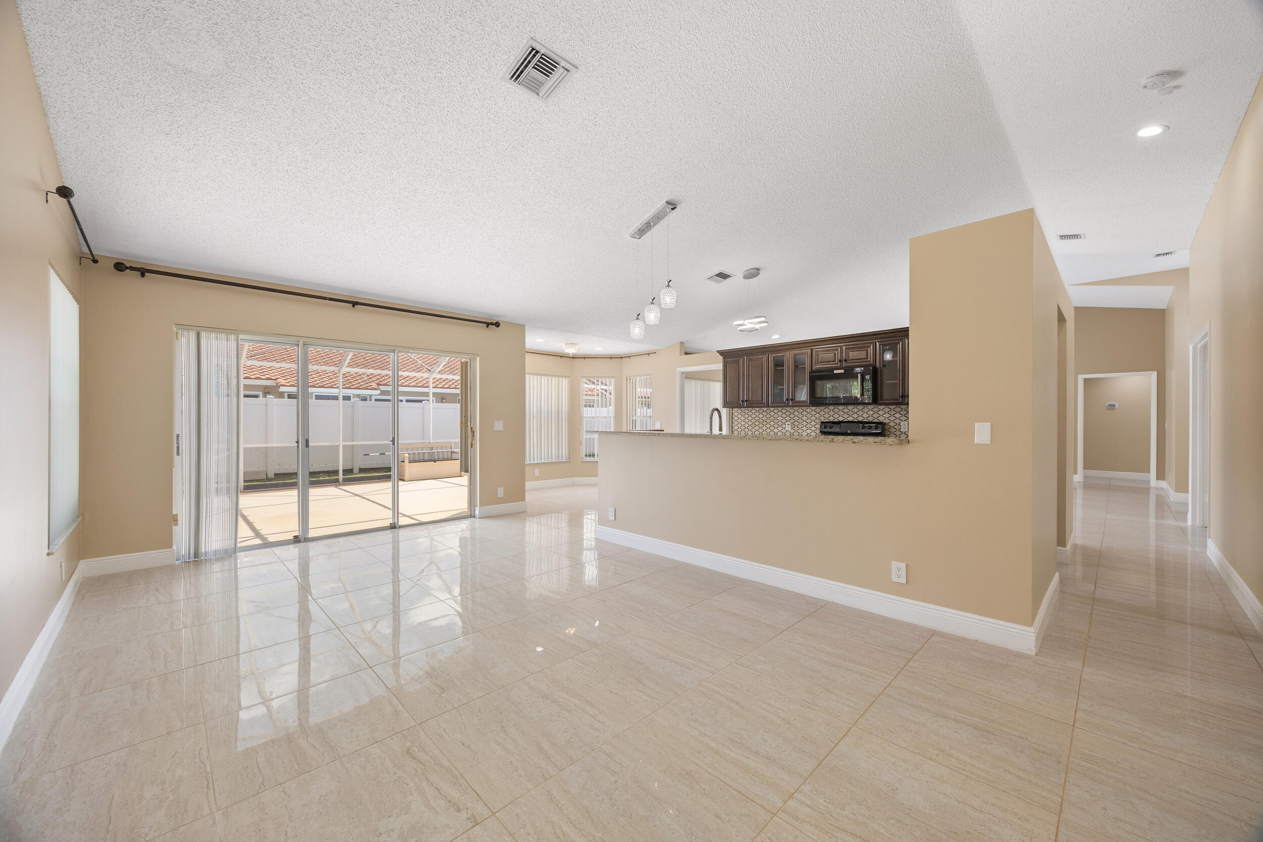 COQUINA LAKES - Residential