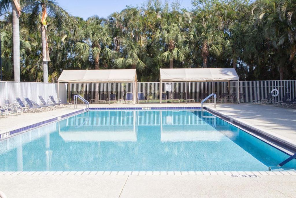 Photo of 13006 Hampton Lakes Circle, Boynton Beach, FL 33436 (MLS # R11087596)