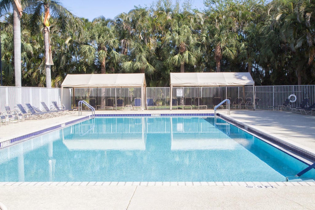 Photo of 13006 Hampton Lakes Circle, Boynton Beach, FL 33436 (MLS # R11087596)