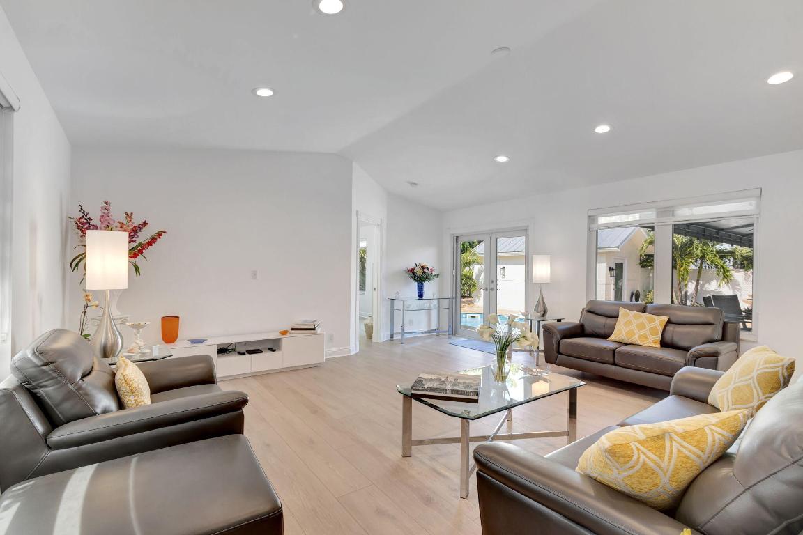 LITTLE RANCHES - Residential