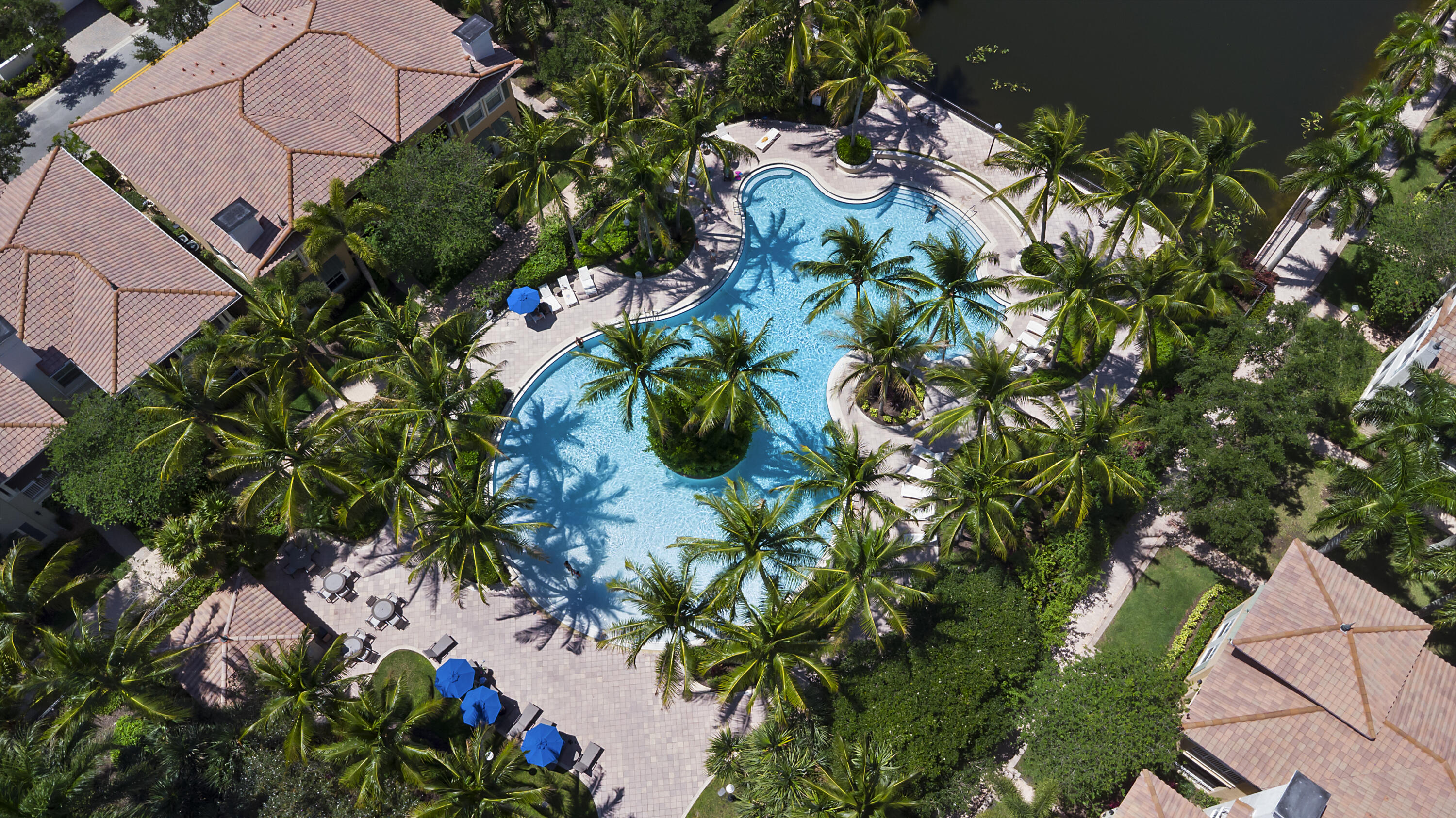 VILLA CARRARA CONDO - Residential