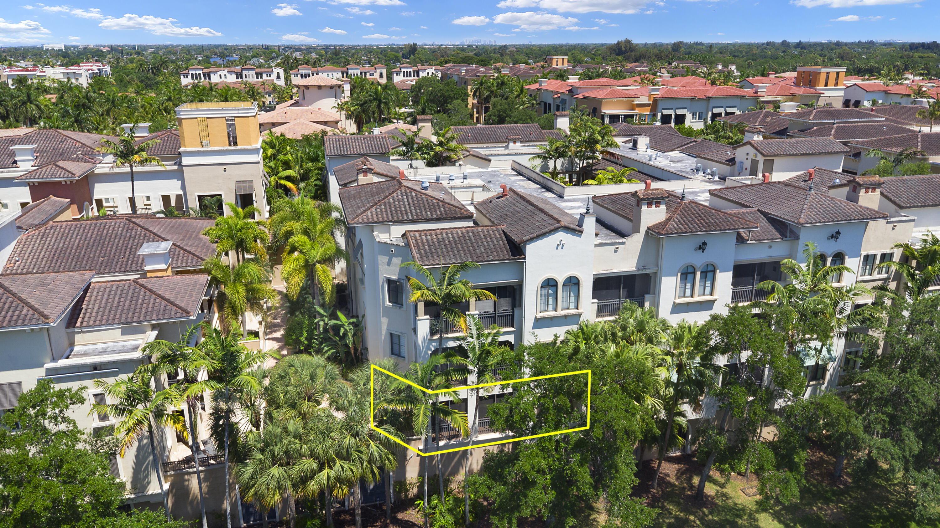 VILLA CARRARA CONDO - Residential