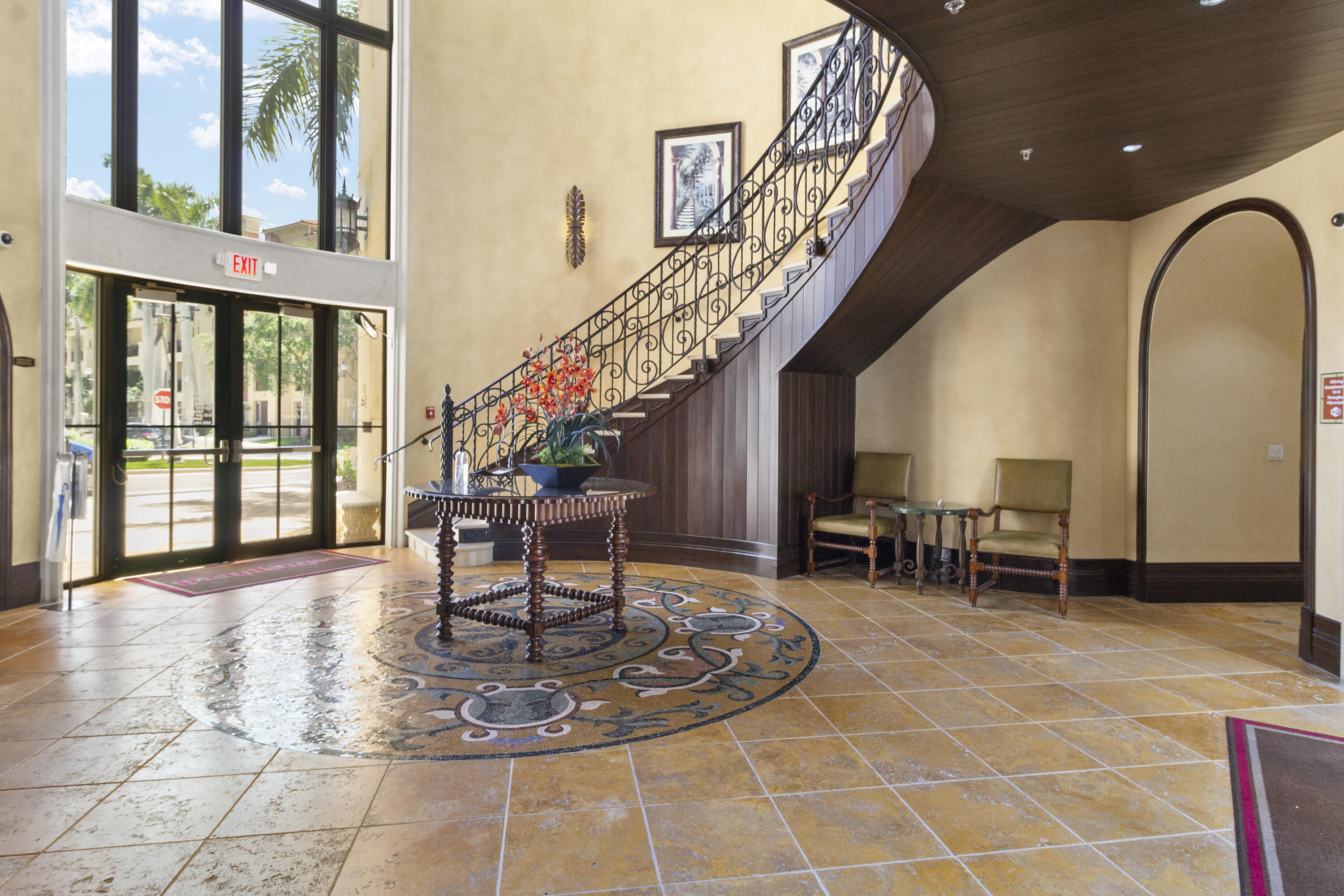 VILLA CARRARA CONDO - Residential