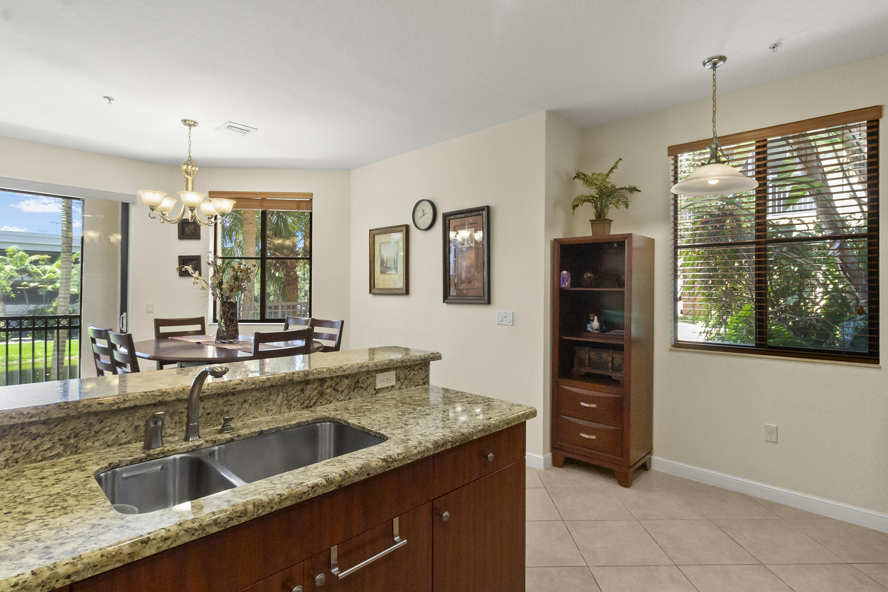 VILLA CARRARA CONDO - Residential