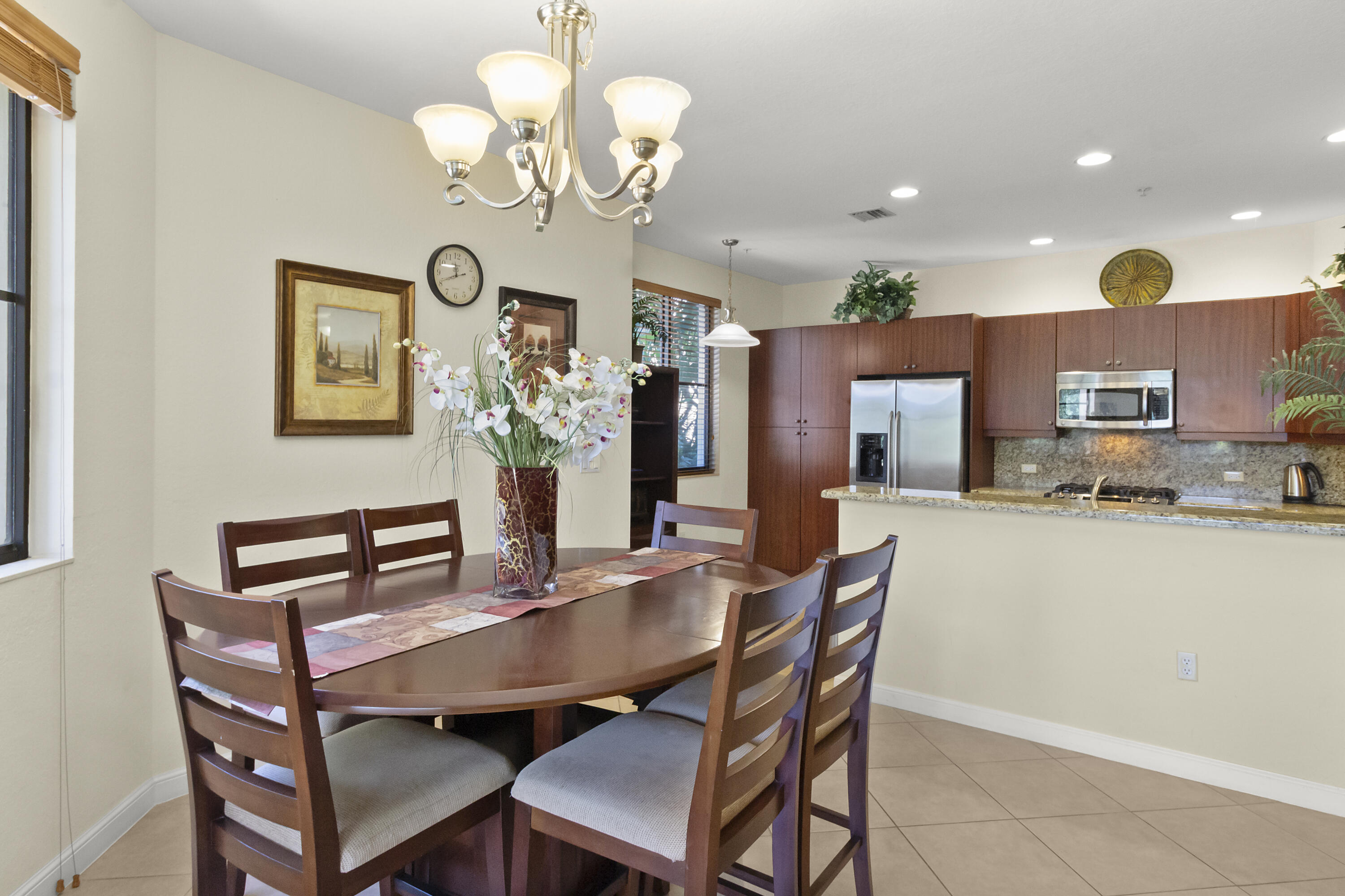 VILLA CARRARA CONDO - Residential
