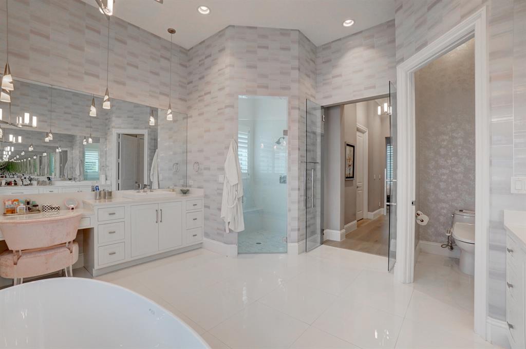 BOCA VILLAS - Residential