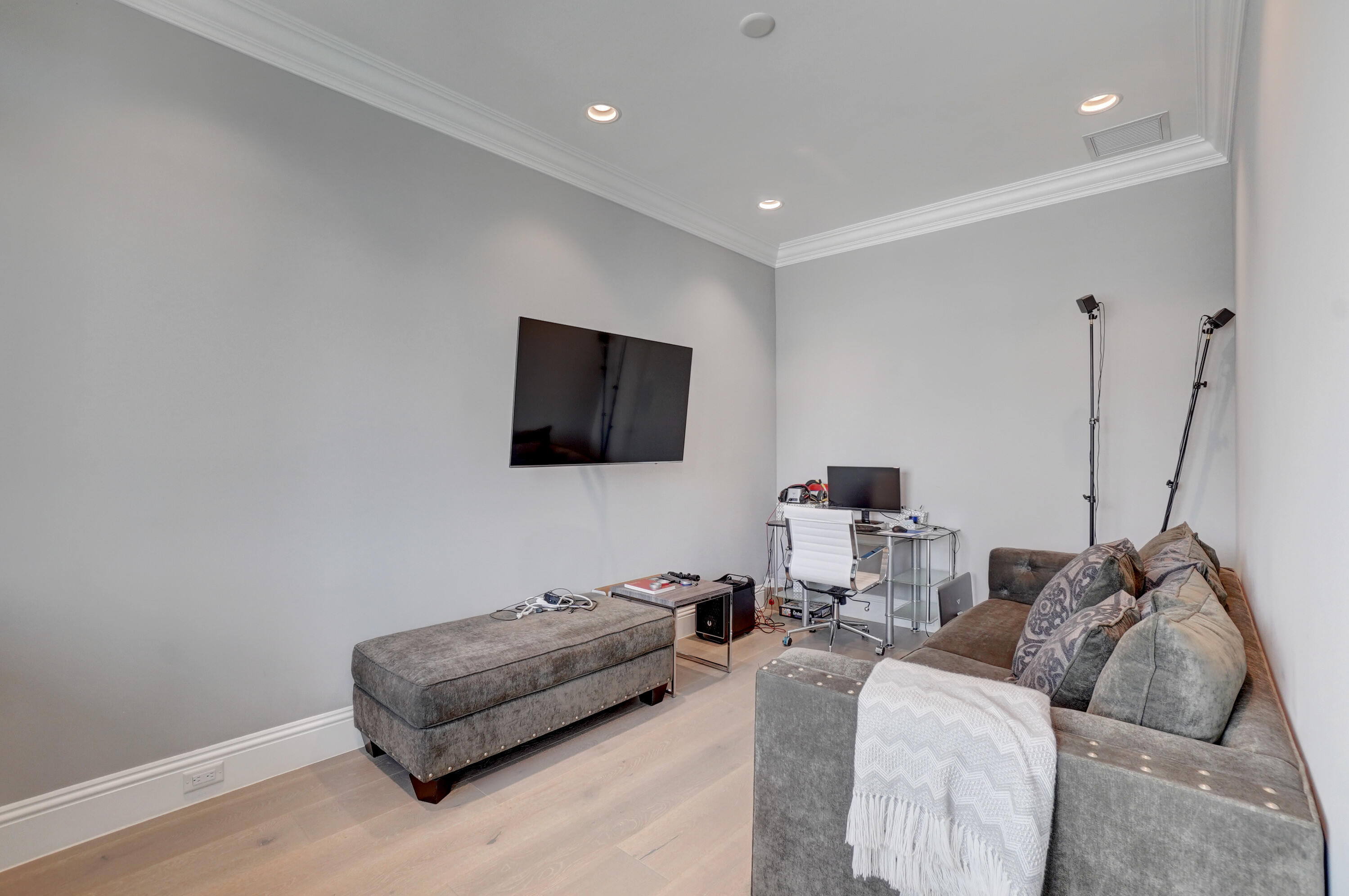 BOCA VILLAS - Residential