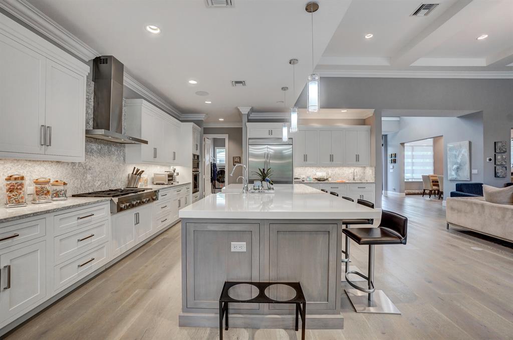 BOCA VILLAS - Residential