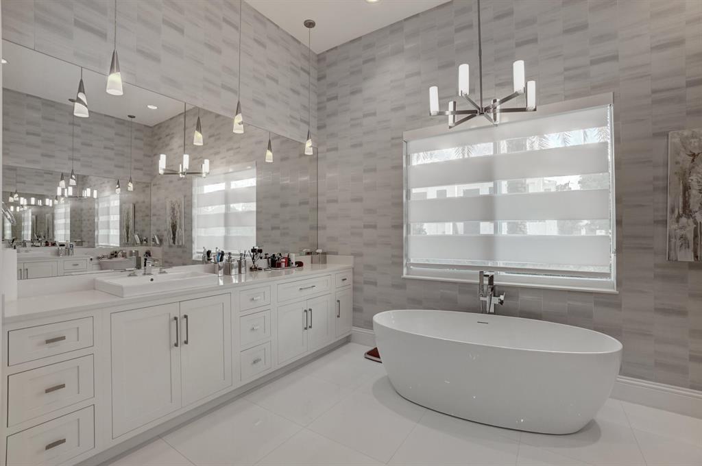 BOCA VILLAS - Residential