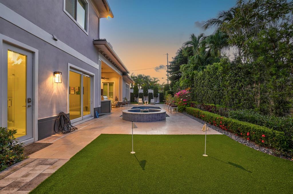 BOCA VILLAS - Residential