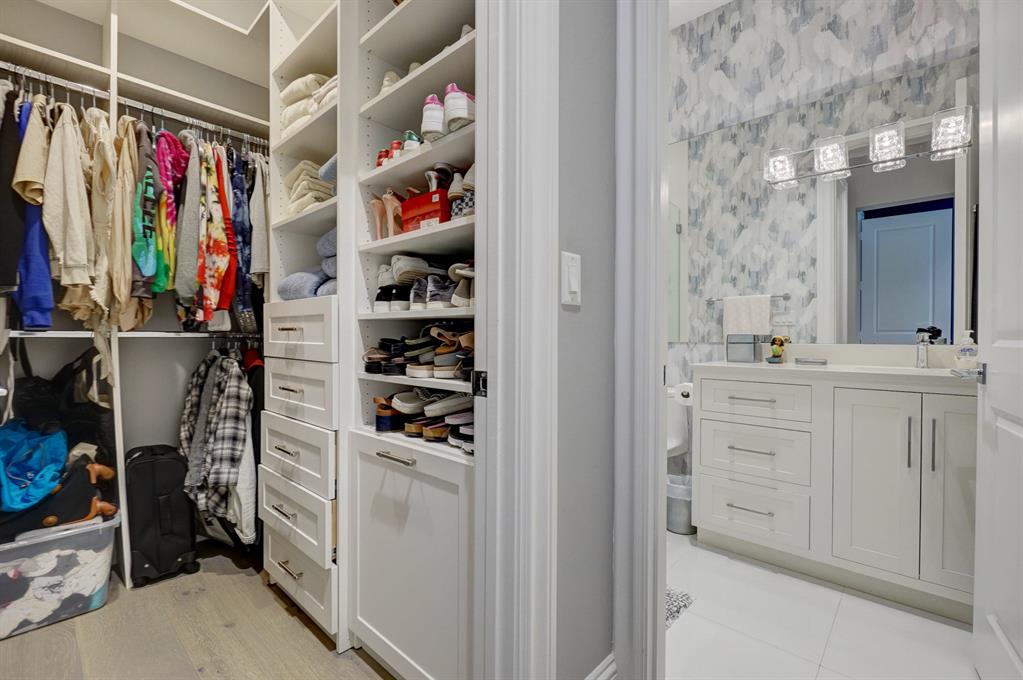 BOCA VILLAS - Residential