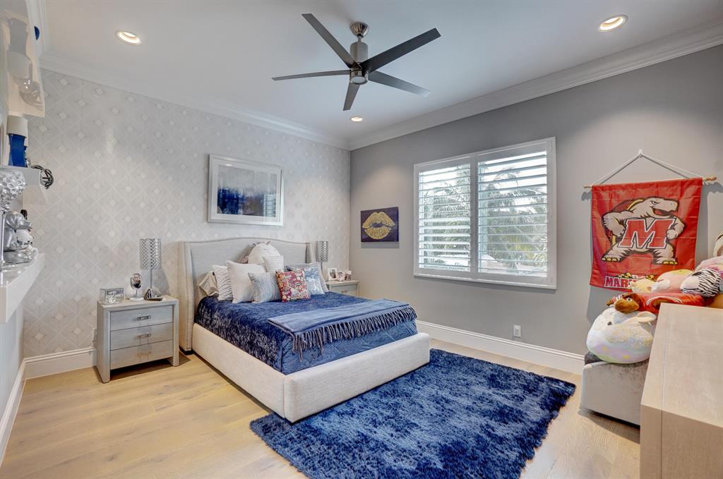 BOCA VILLAS - Residential