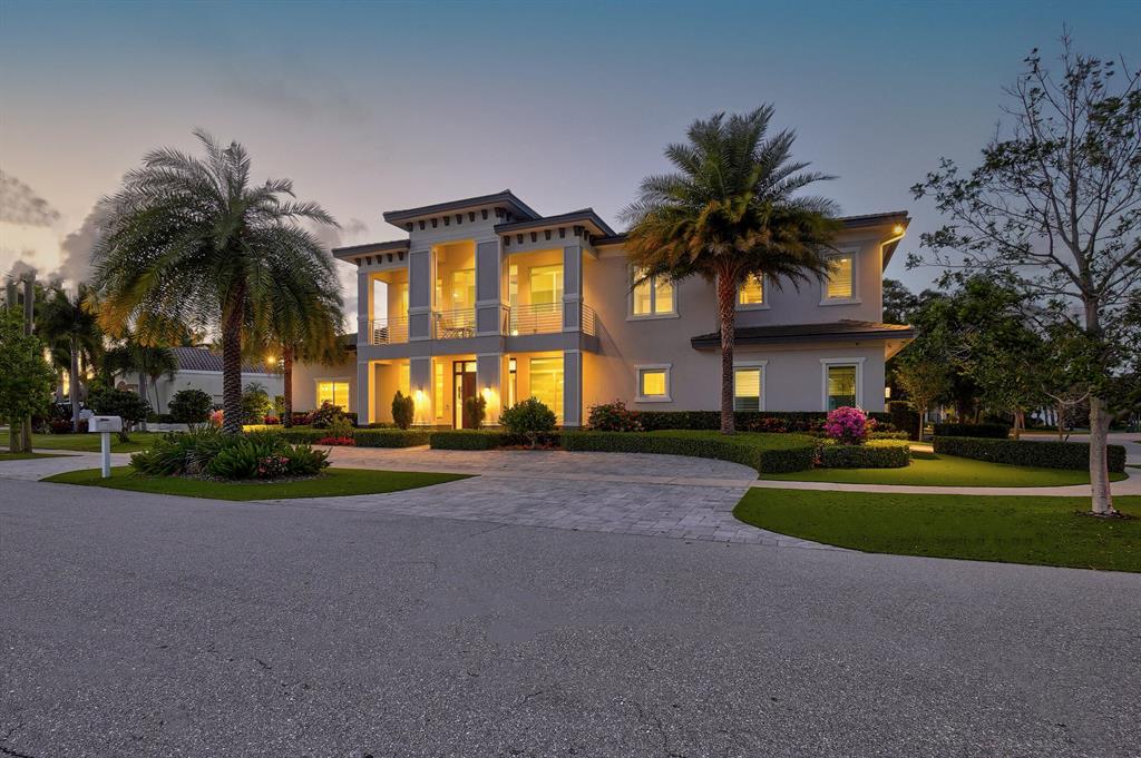 BOCA VILLAS - Residential