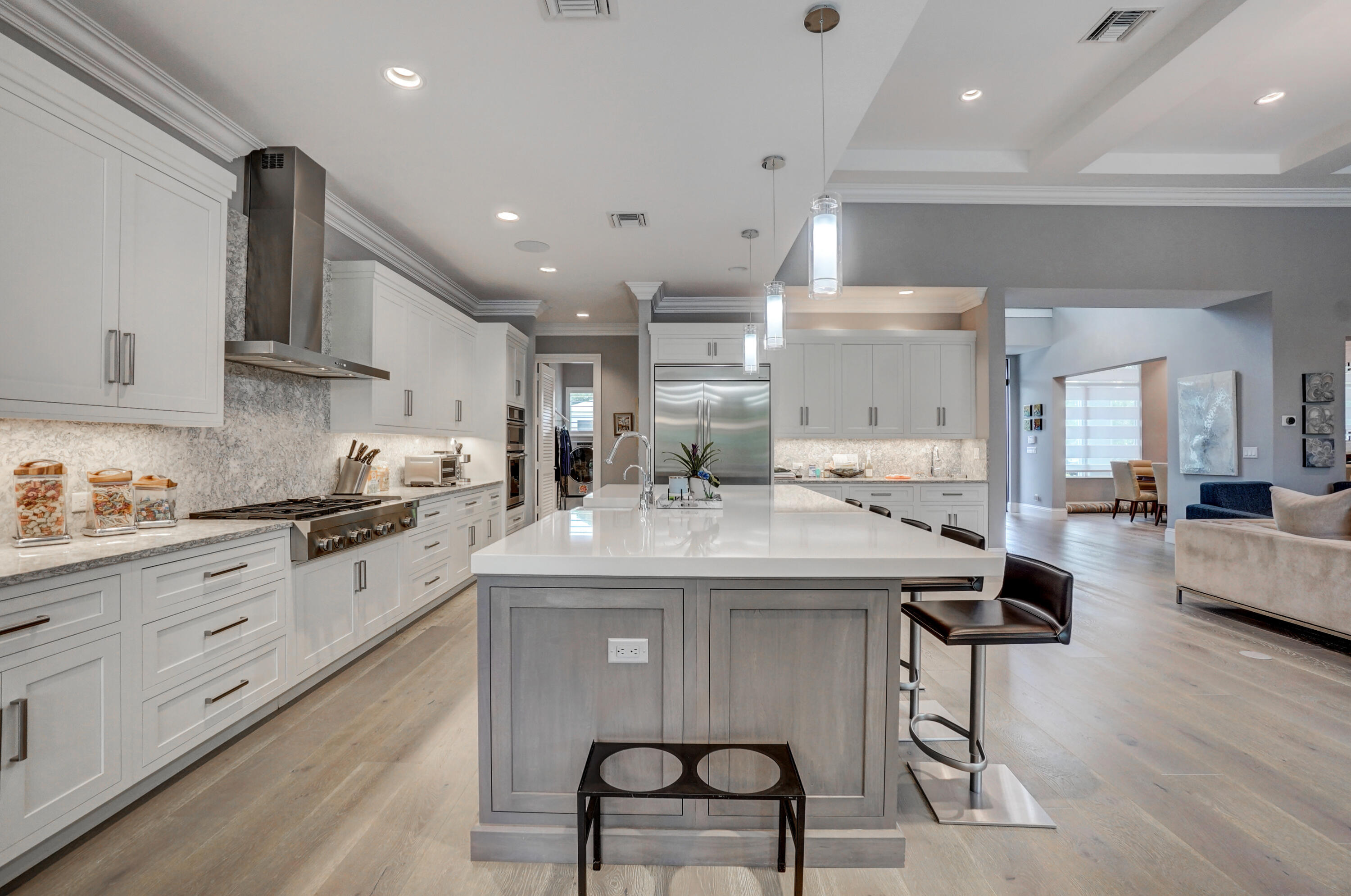 BOCA VILLAS - Residential