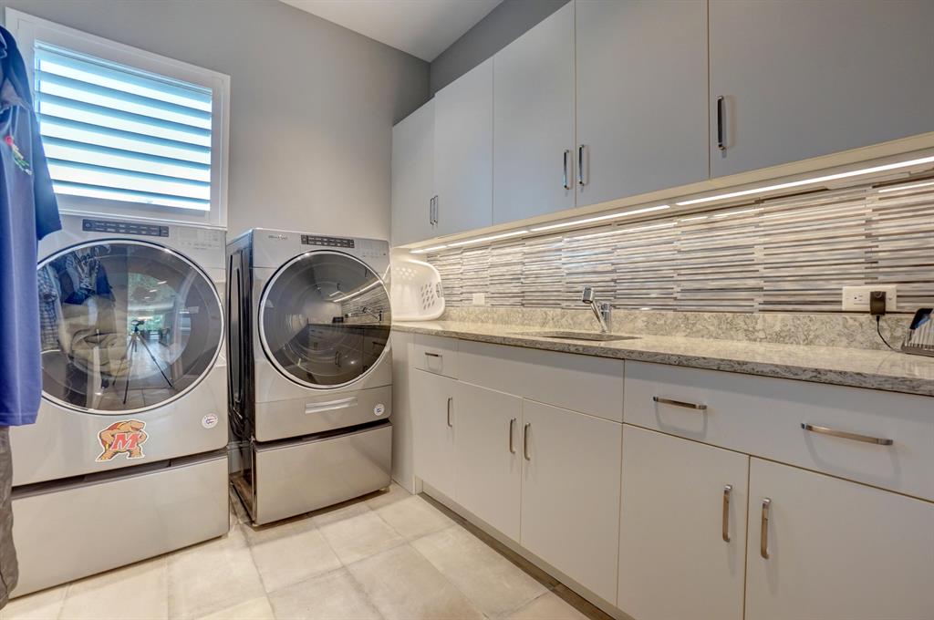 BOCA VILLAS - Residential