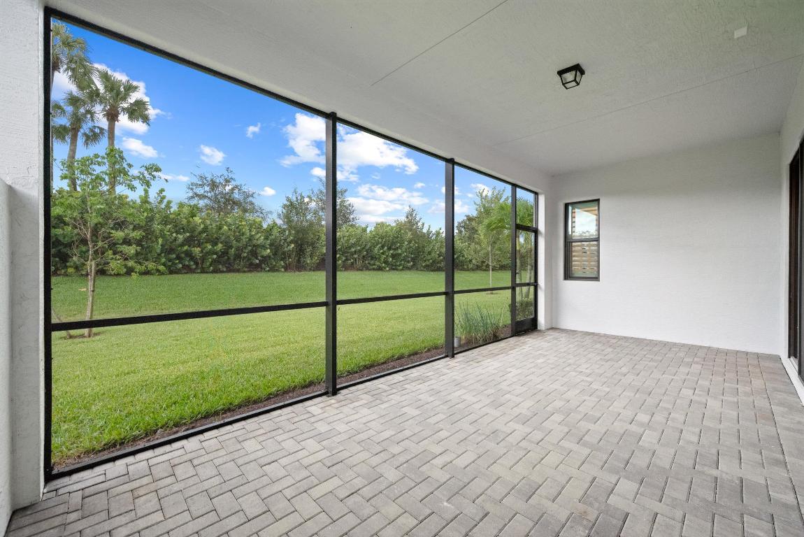 CRESSWIND PALM BEACH - Residential Lease