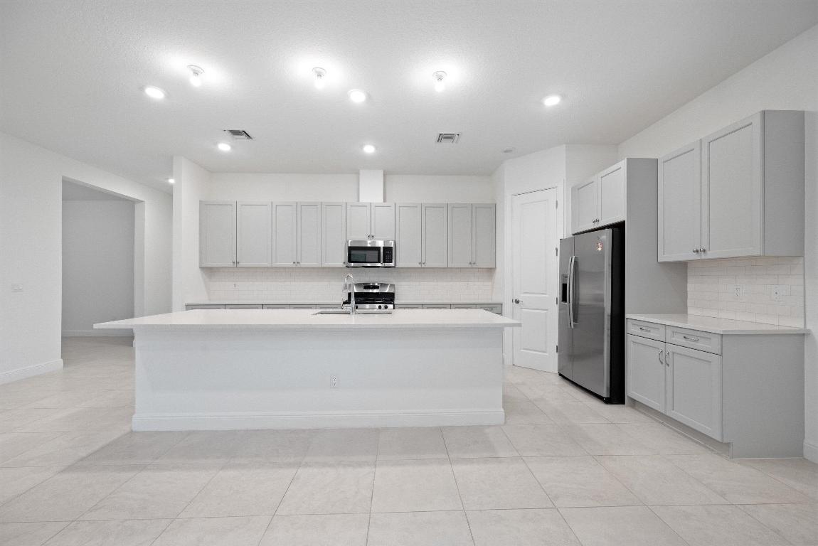 CRESSWIND PALM BEACH - Residential Lease