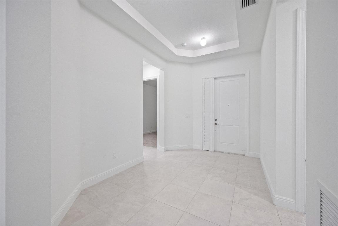 CRESSWIND PALM BEACH - Residential Lease