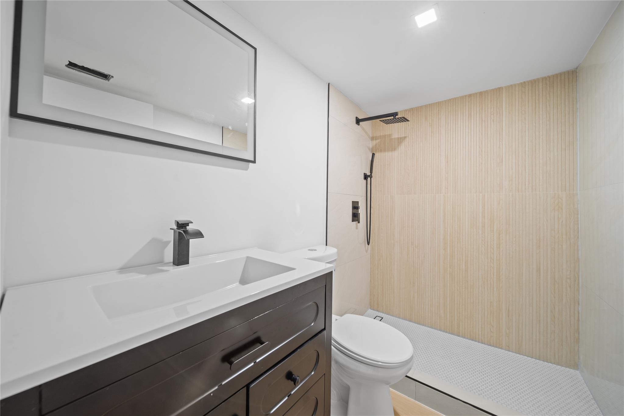 MAINLANDS OF TAMARAC LAKE - Residential