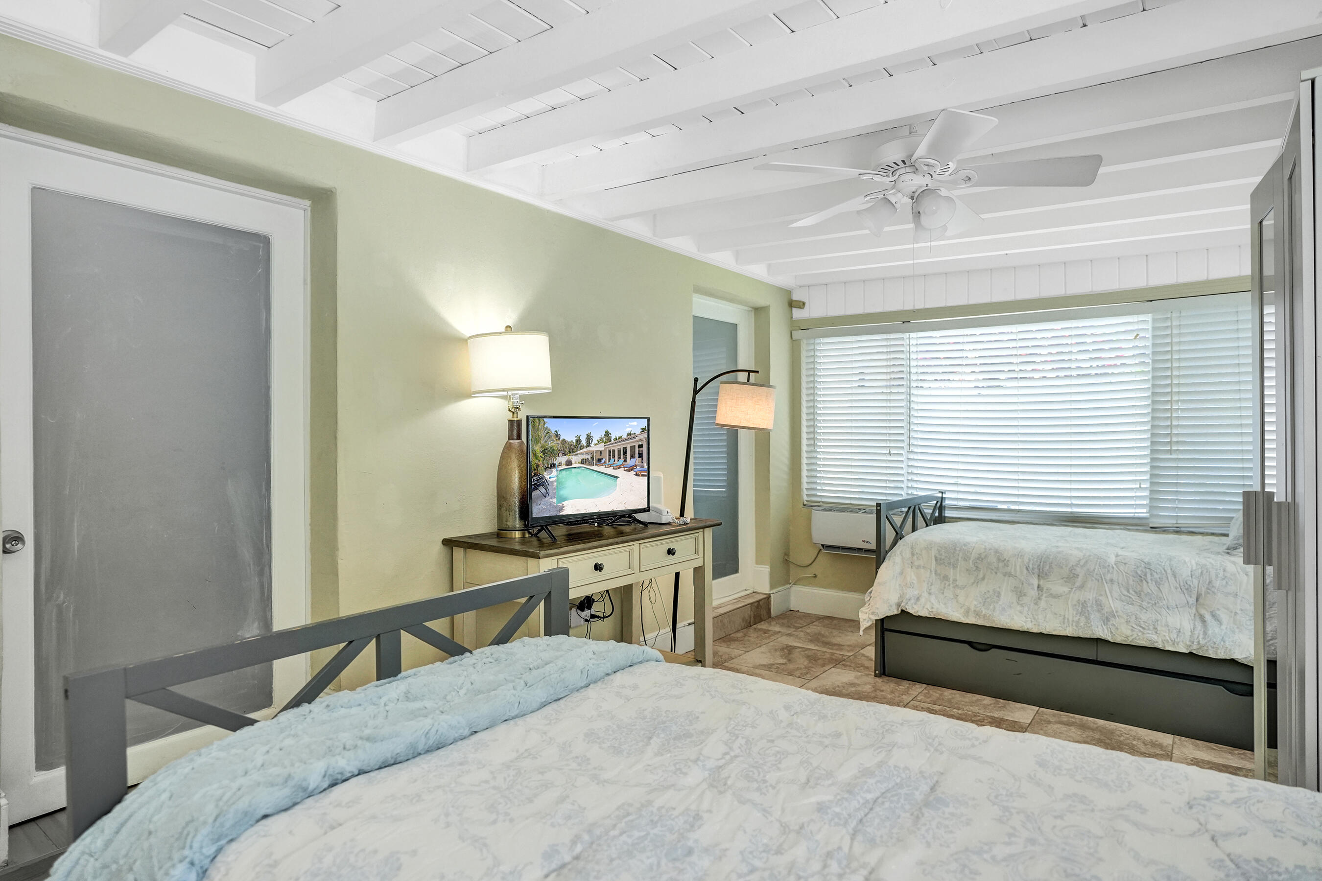 LAUDERDALE BEACH EXT - Residential Lease