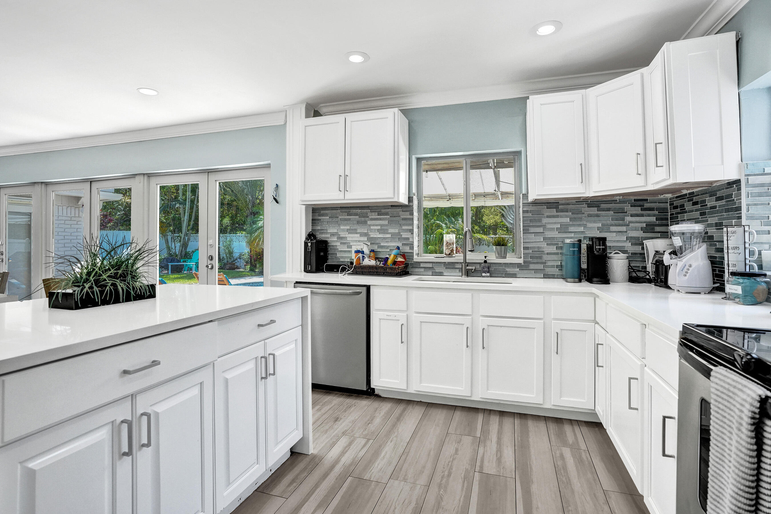 LAUDERDALE BEACH EXT - Residential Lease