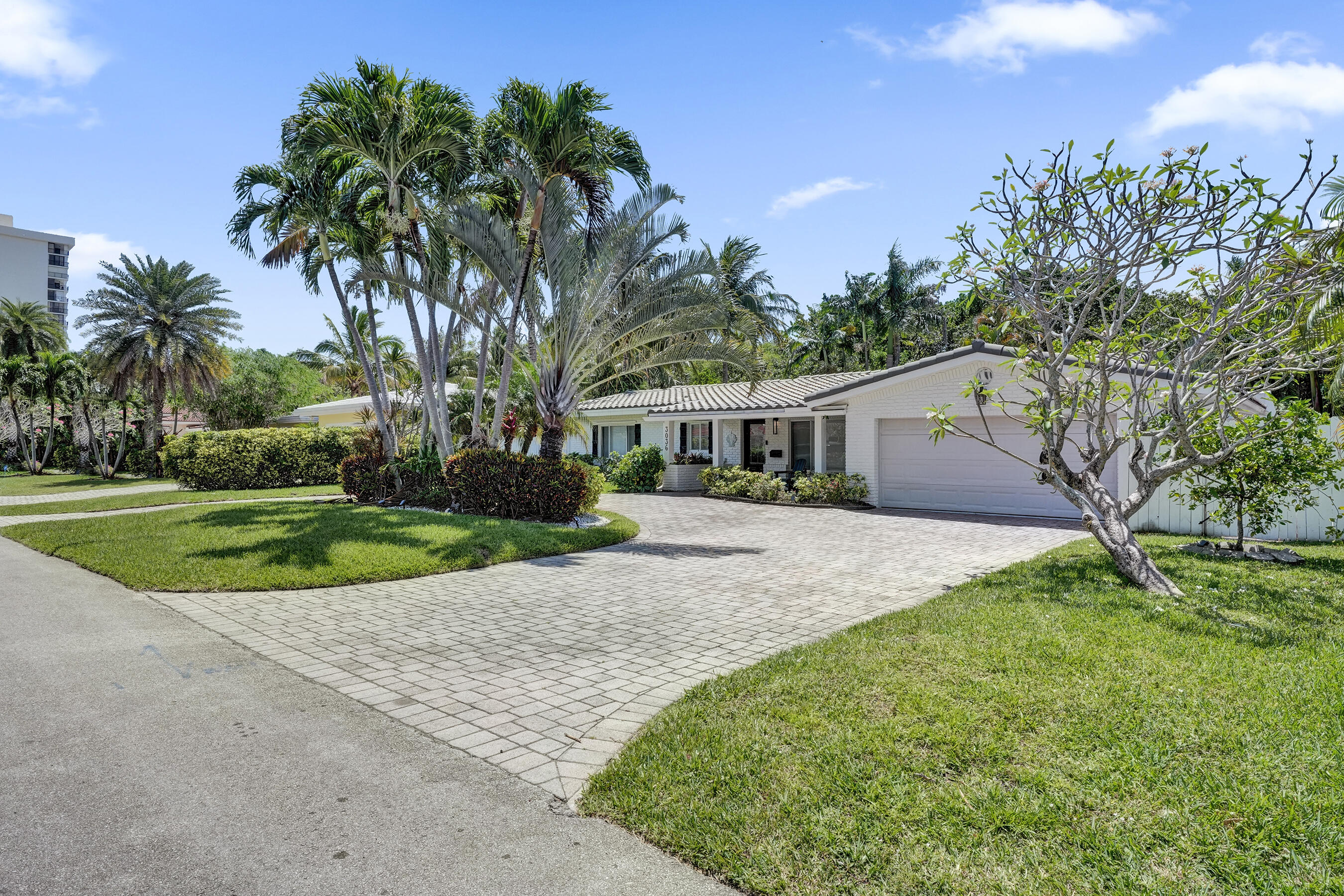 LAUDERDALE BEACH EXT - Residential Lease